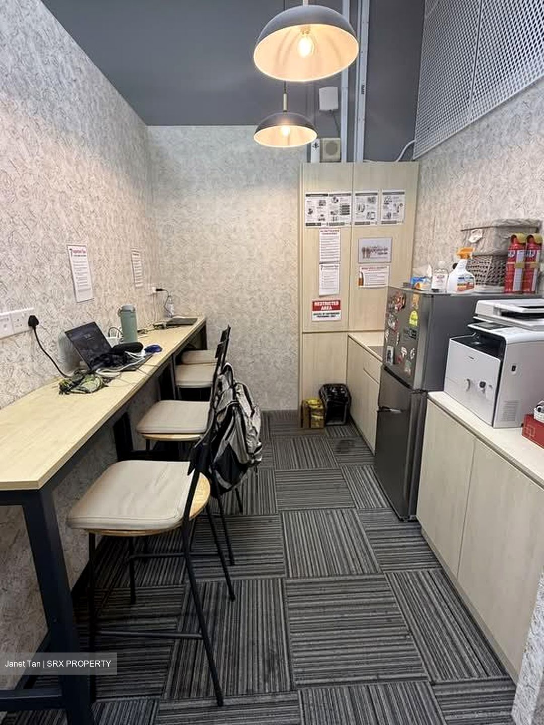 Arc 380 (D8), Office #596842621